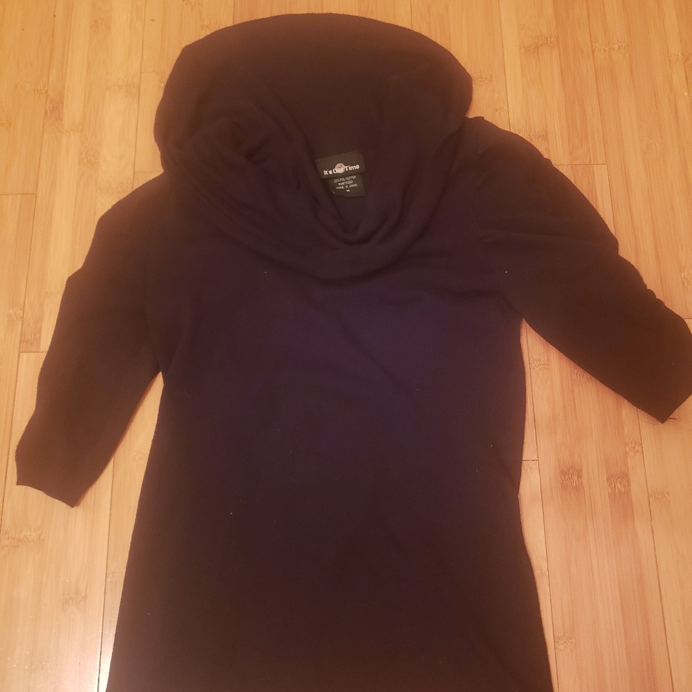 Black Scoop Neck Sweater with 3/4 Sweater size Med